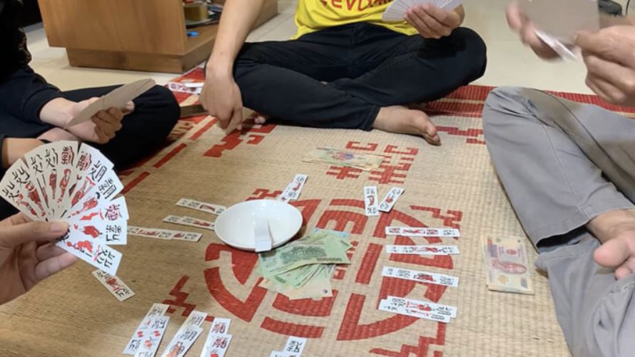 Chia sẻ luật danh bai doi thuong chắn tại Go88